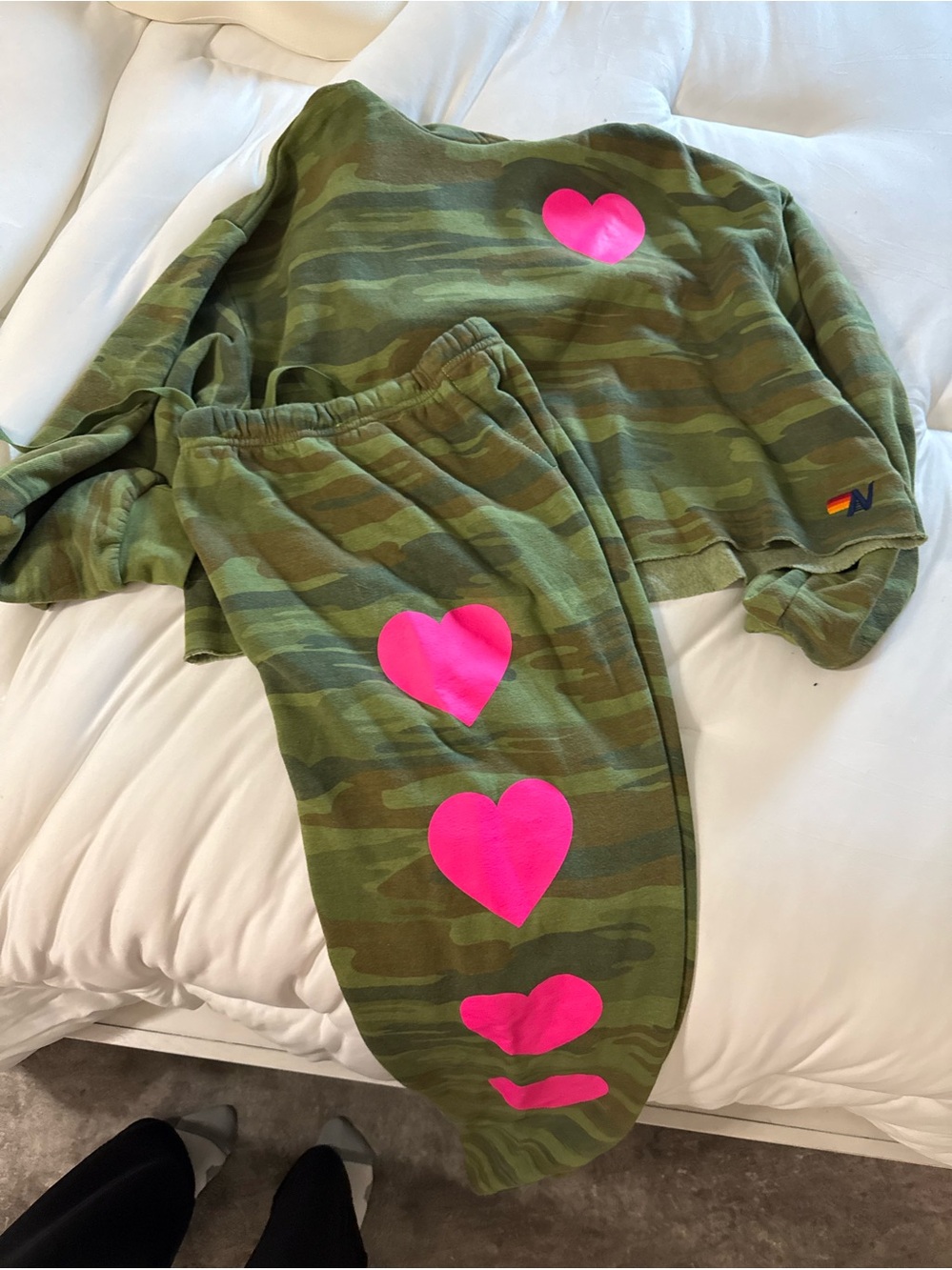 Aviator Nation Olive Camo Joggers with Hot Pink Hearts - Picture 1 of 1